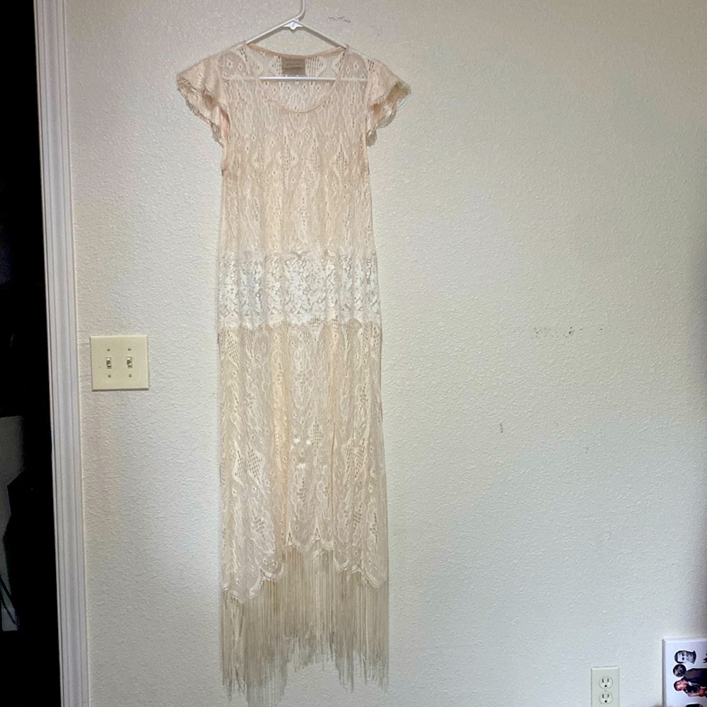 Free People gorgeous lace overlay